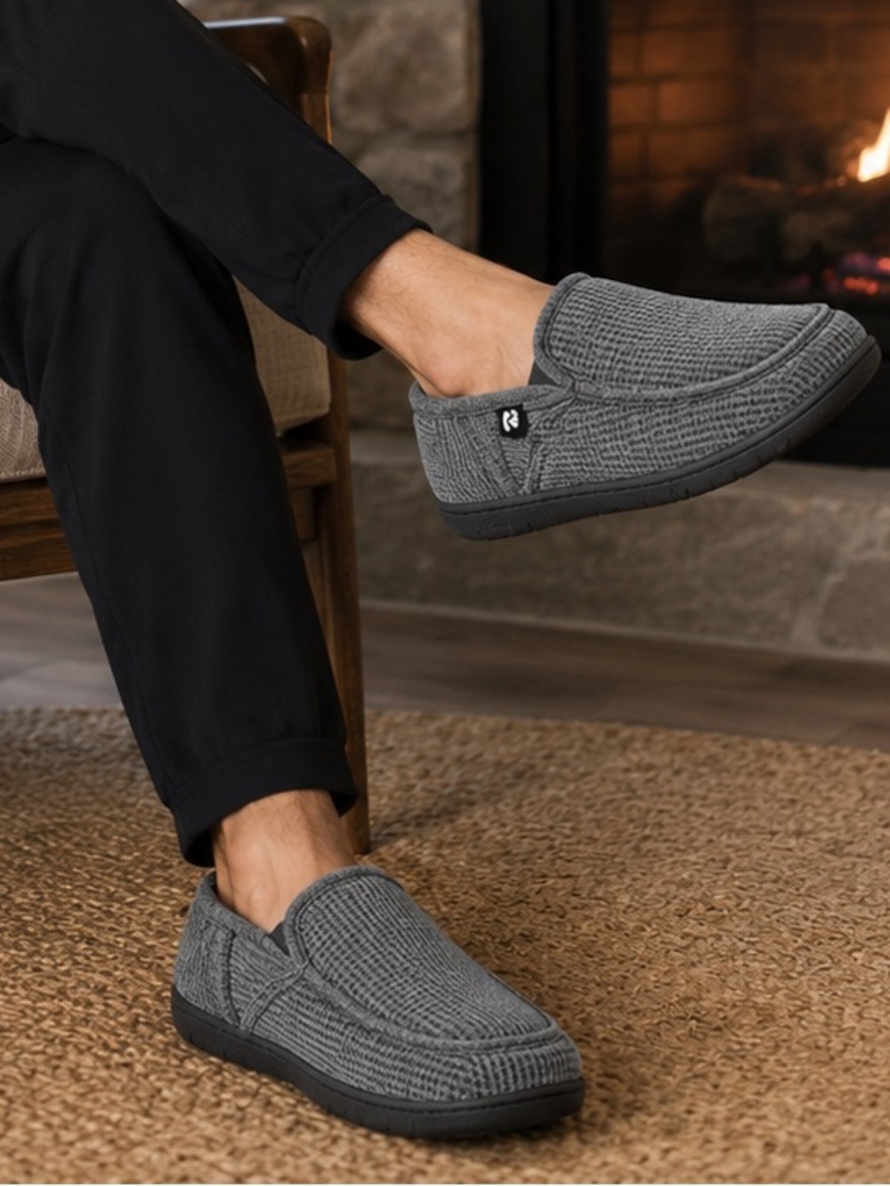 RockDove Men’s Gray Waffle Knit Memory Foam Slippers Indoor Outdoor NWT